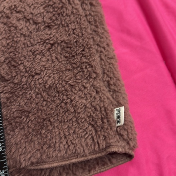 (R3) NEW Victoria Secret PINK
SHERPA Cardigan M L Cocoa
 Hooded Jacket Powder - Picture 10 of 15
